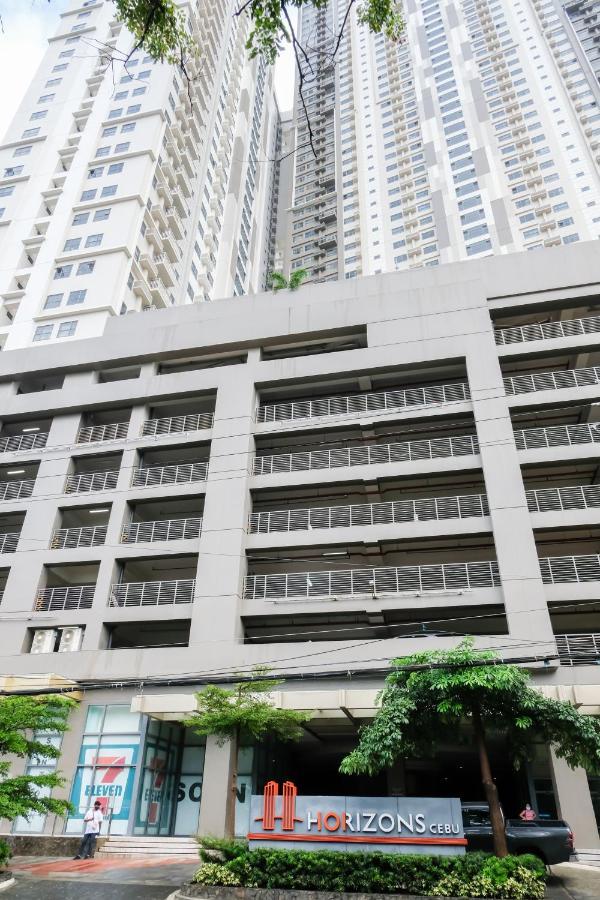 Ezeniel'S Place At Horizons 101 Condominium Cebu Exterior foto