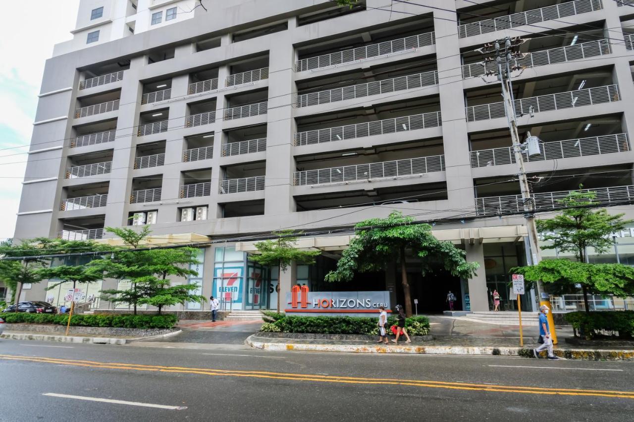 Ezeniel'S Place At Horizons 101 Condominium Cebu Exterior foto